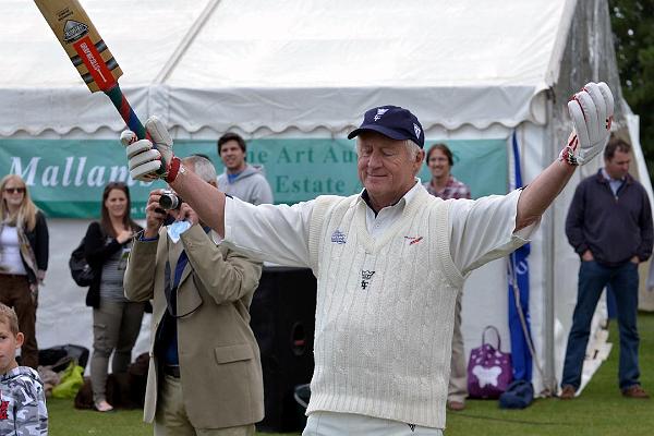 14 Tarrant is next man in.jpg